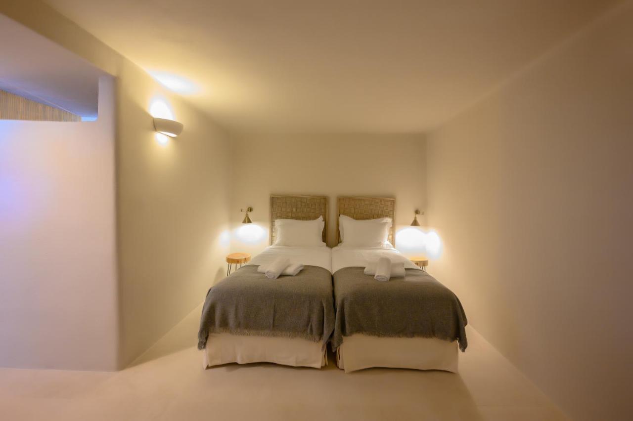Elements Cave Suites 梅加洛克里 外观 照片
