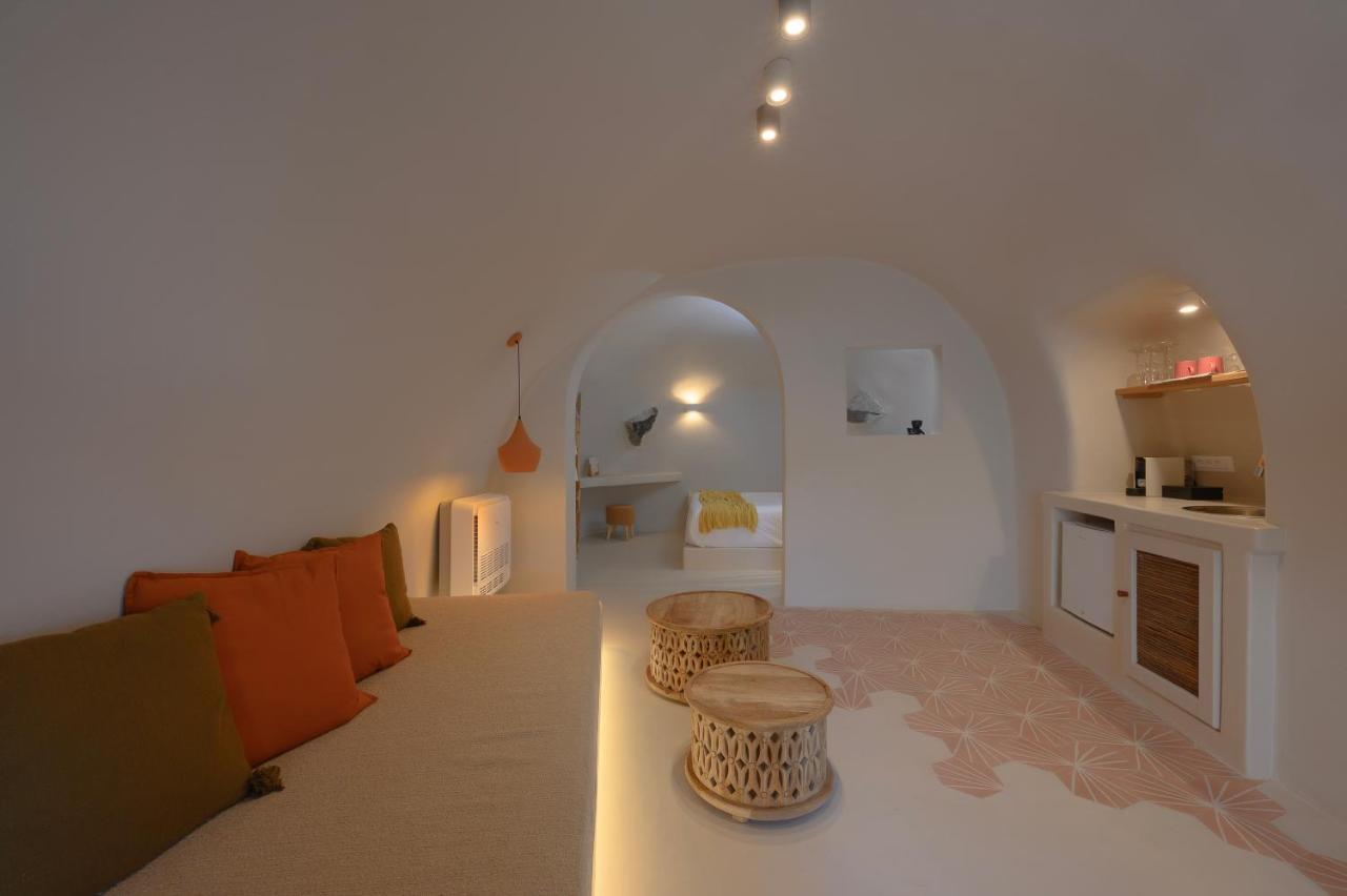 Elements Cave Suites 梅加洛克里 外观 照片