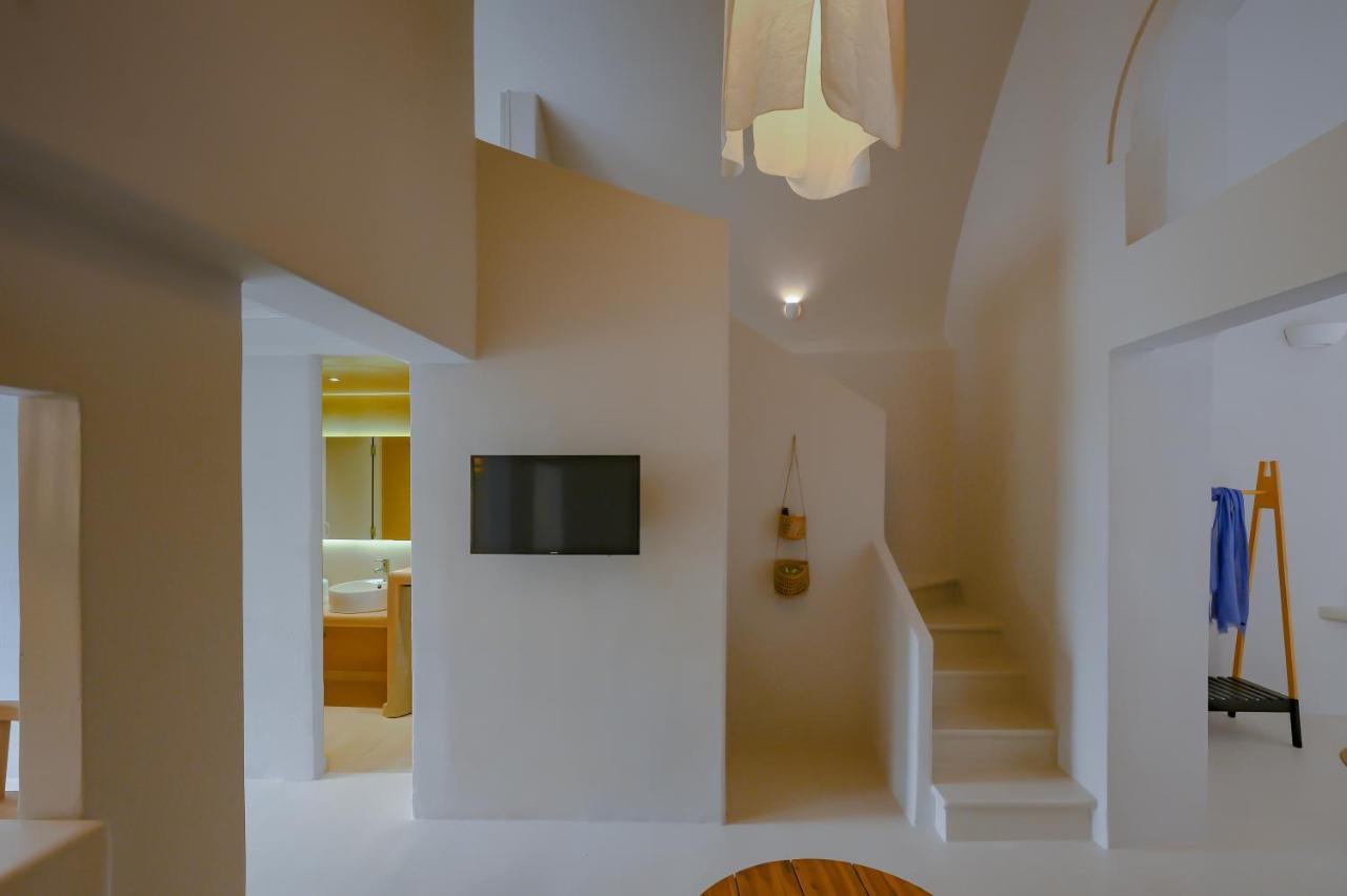 Elements Cave Suites 梅加洛克里 外观 照片