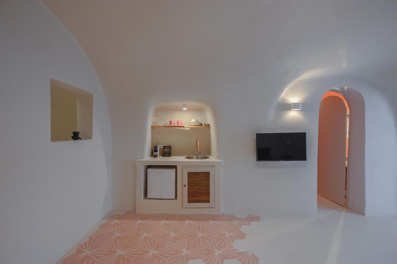 Elements Cave Suites 梅加洛克里 外观 照片
