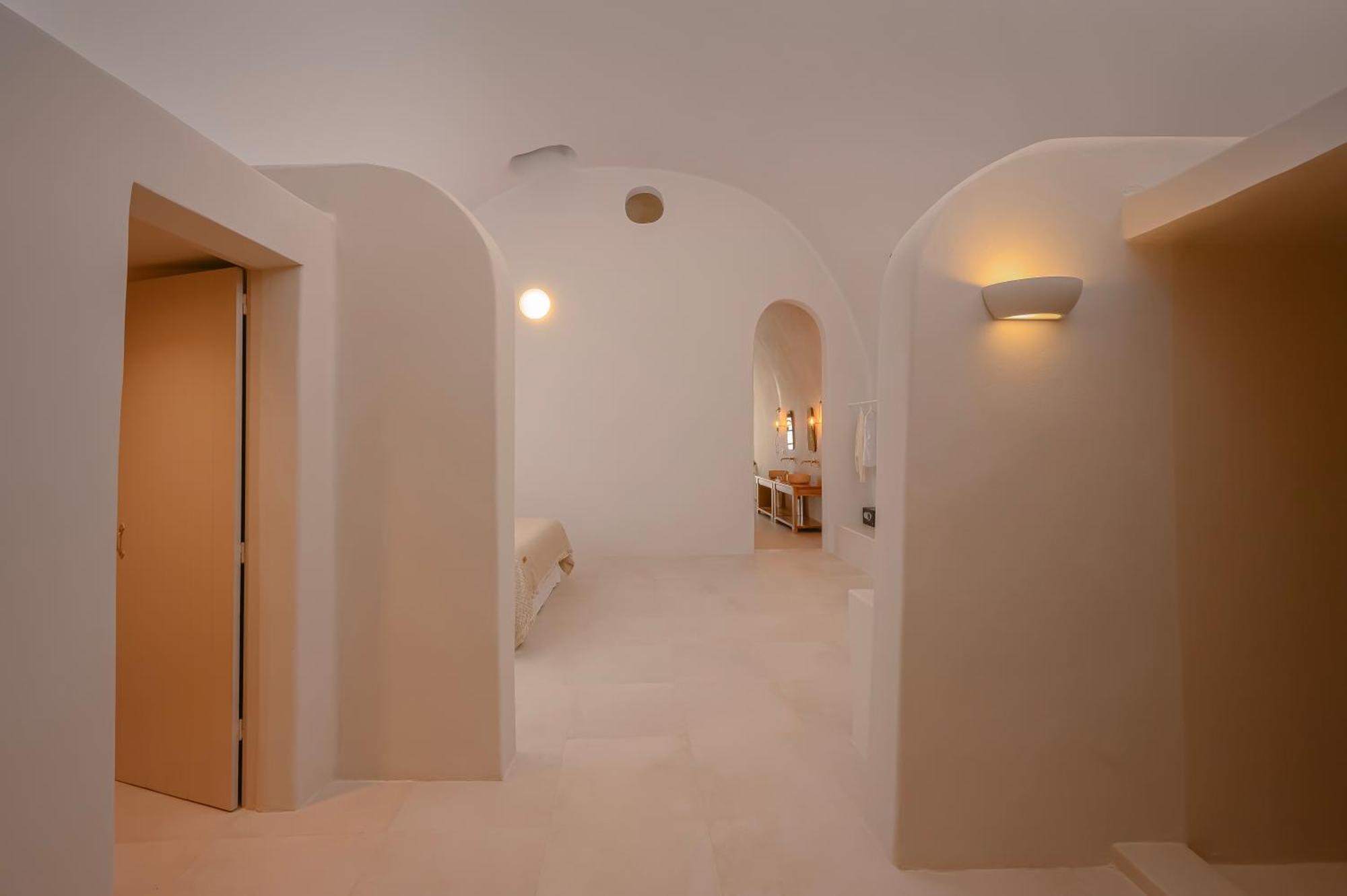 Elements Cave Suites 梅加洛克里 外观 照片