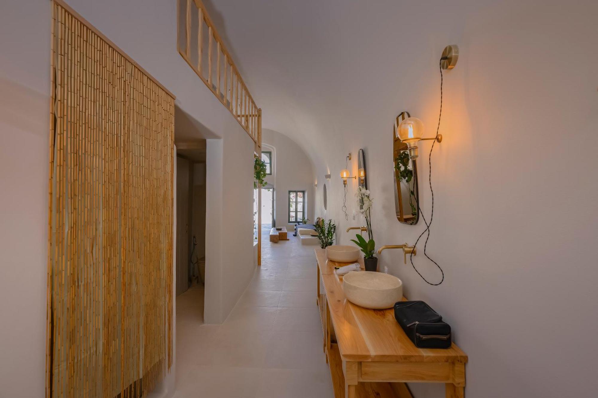 Elements Cave Suites 梅加洛克里 客房 照片